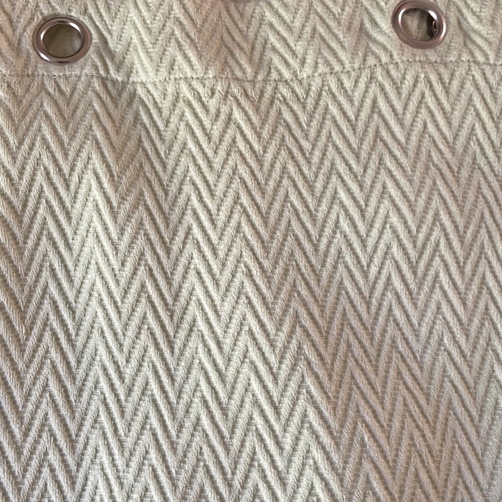 Like New Chaps Spring Shower Curtain Cotton Sage/Cream Herringbone Design